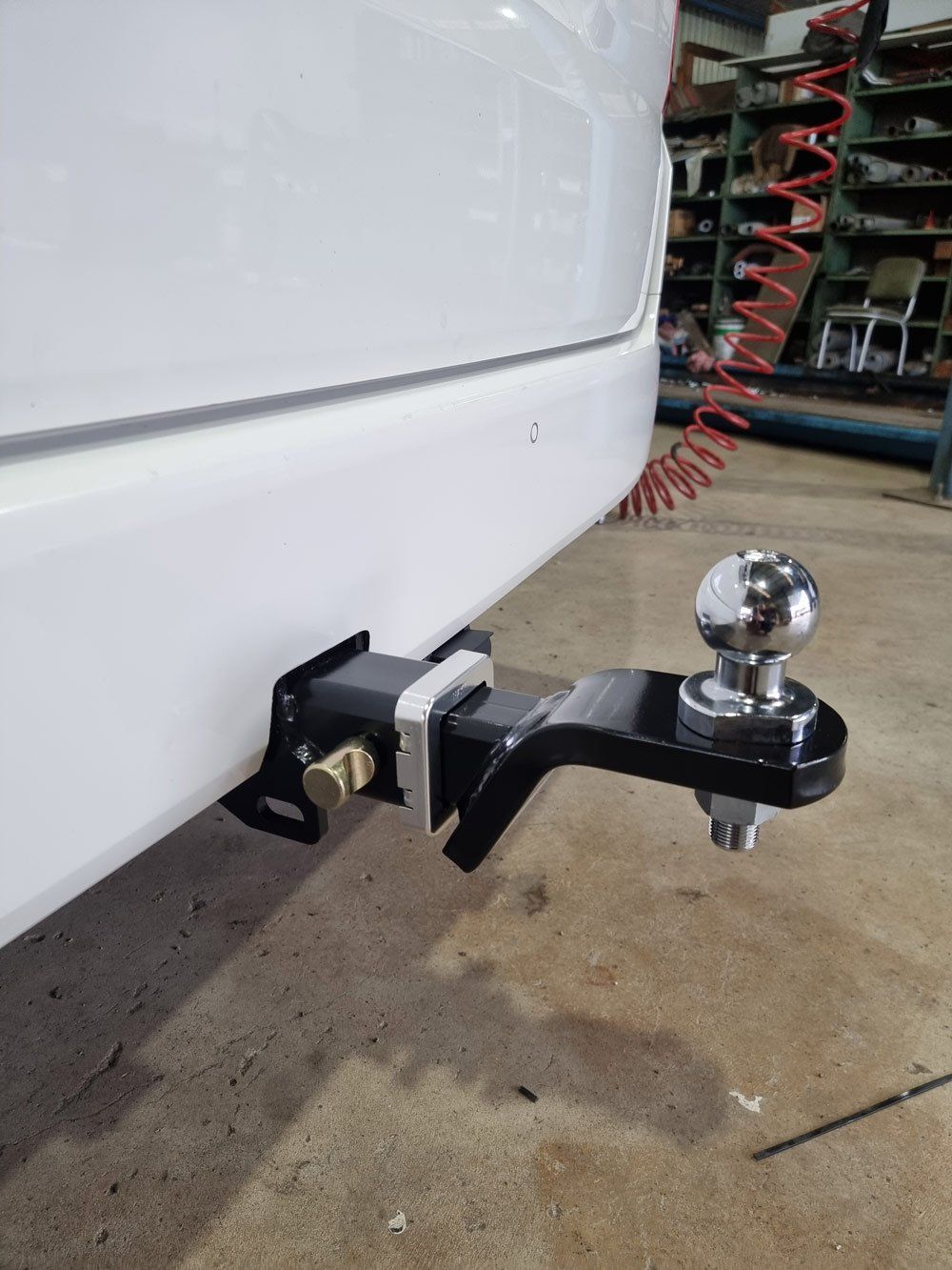 Trailer Hitch Ball And Bar — Bomaderry Towbars & Mufflers In Bomaderry New South Wales