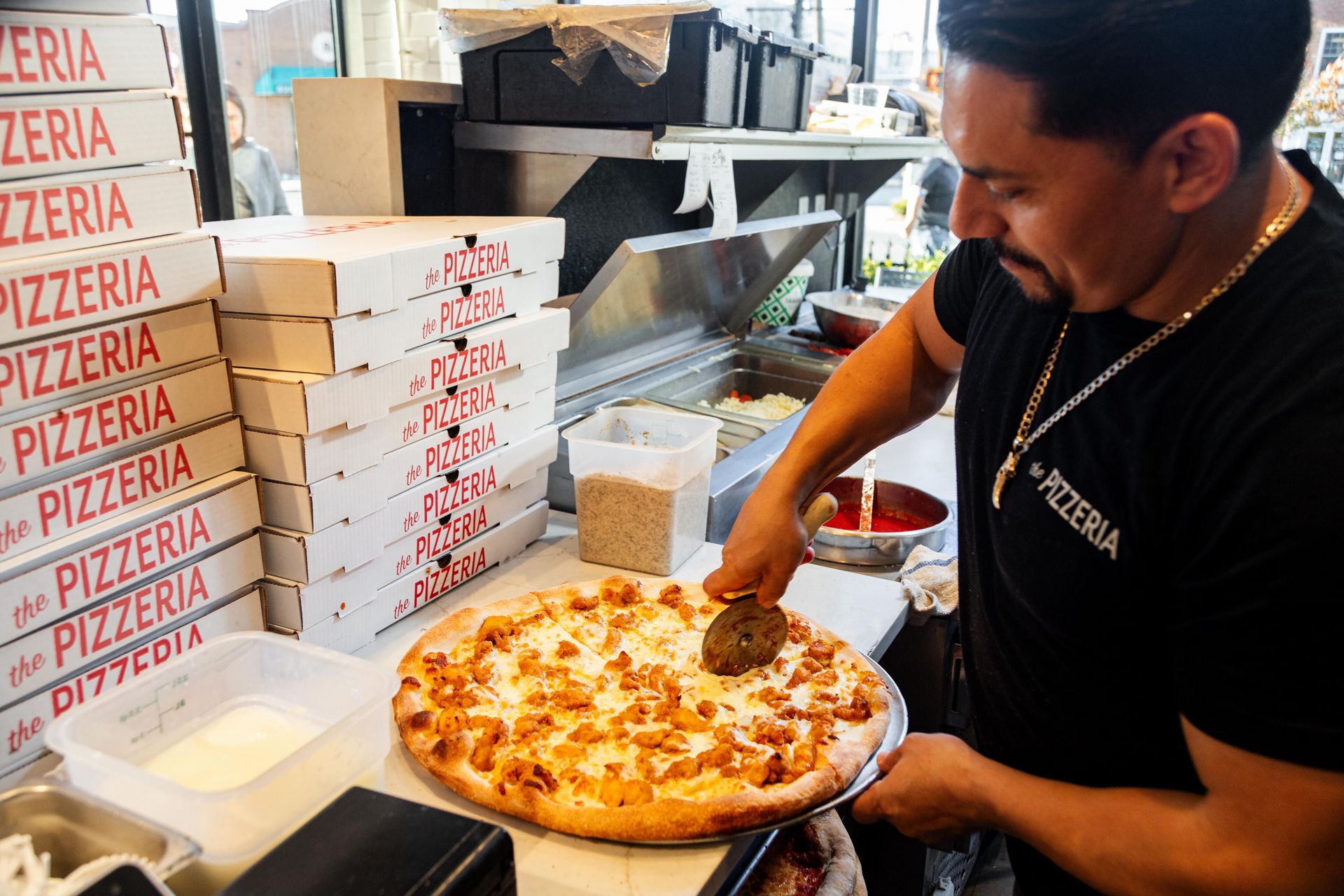 Enjoy fresh pizzas, a diverse menu, and a full bar at The Pizzeria in Babylon.
