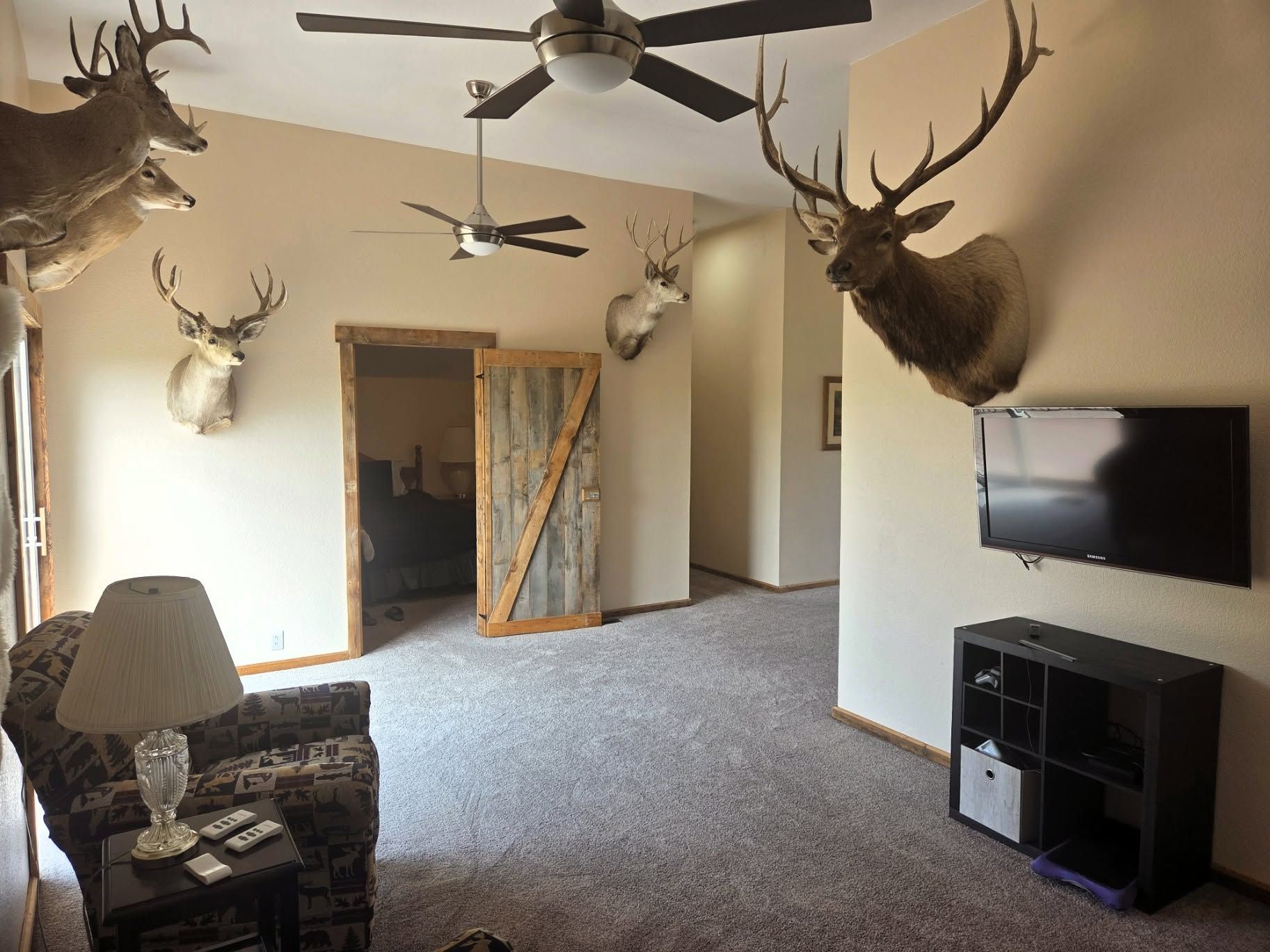 Hackberry Hunting Lodge - Entertainment & Relaxation