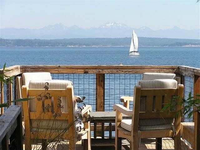 two-chairs-on-the-patio