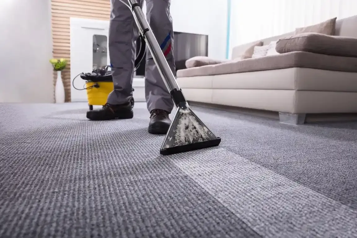 Deep carpet cleaning service restoring carpet in Temecula living room