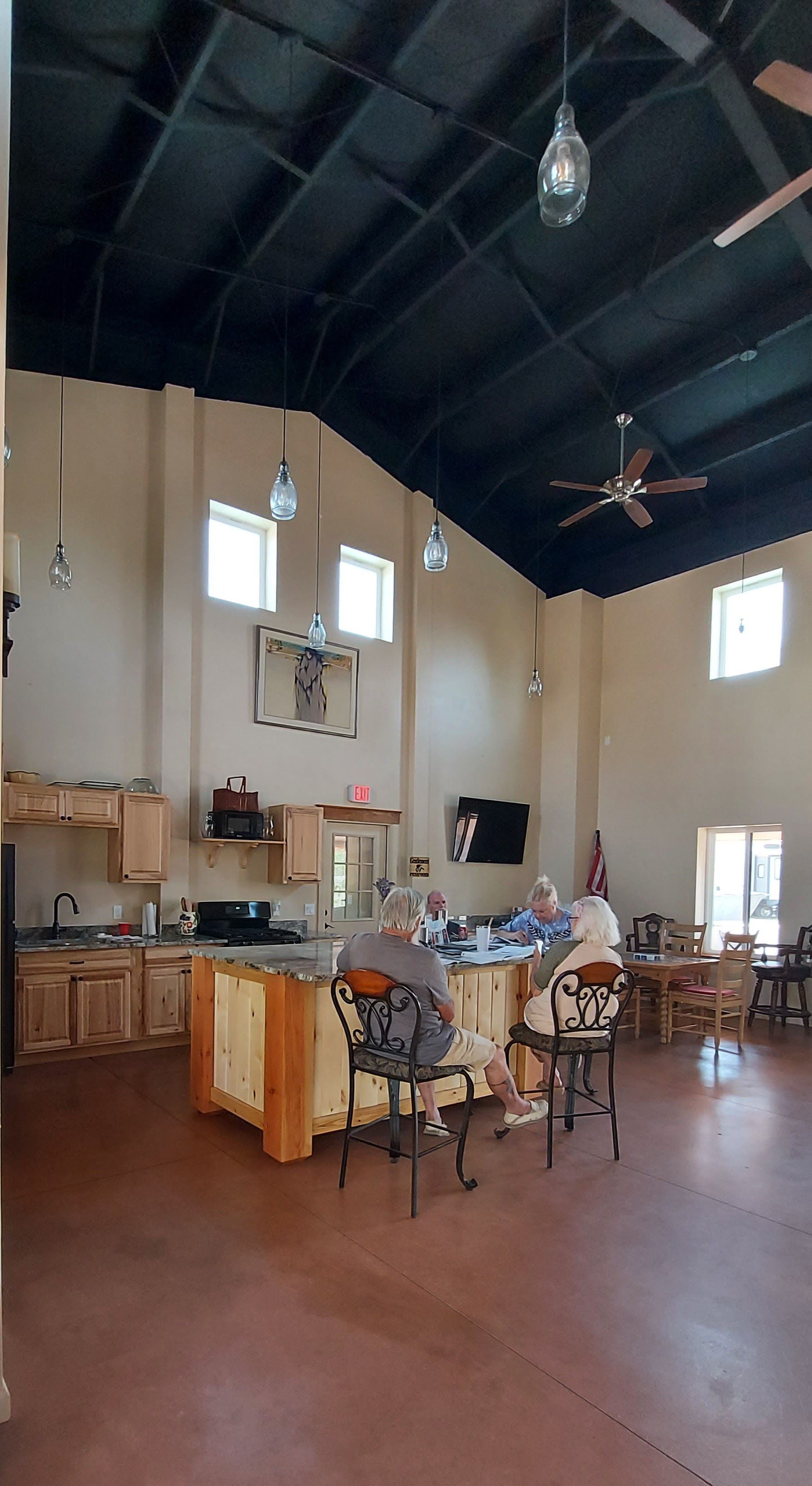 clubhouse-kitchen