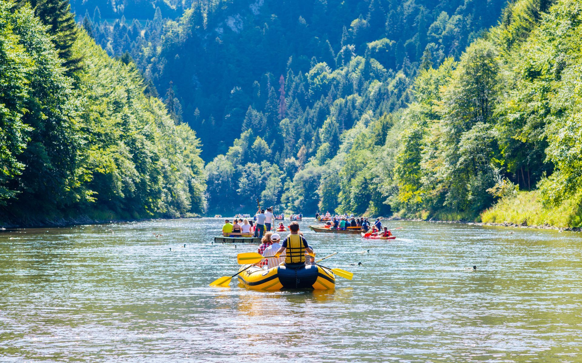 kayakers-on-river