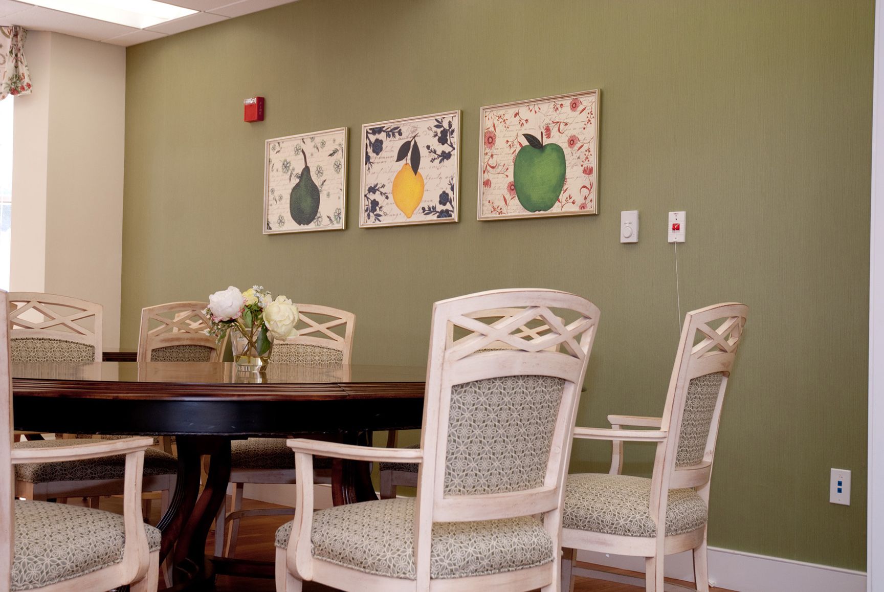 Kitchen with wall hangings