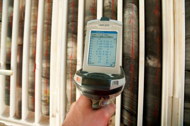 An analyzer from Safety Environmental Co. of N.Y. Inc. is being used for commercial lead testing in Staten Island, NY. An analyzer from Safety Environmental Co. of N.Y. Inc. is being used for commercial lead testing in Staten Island, NY.