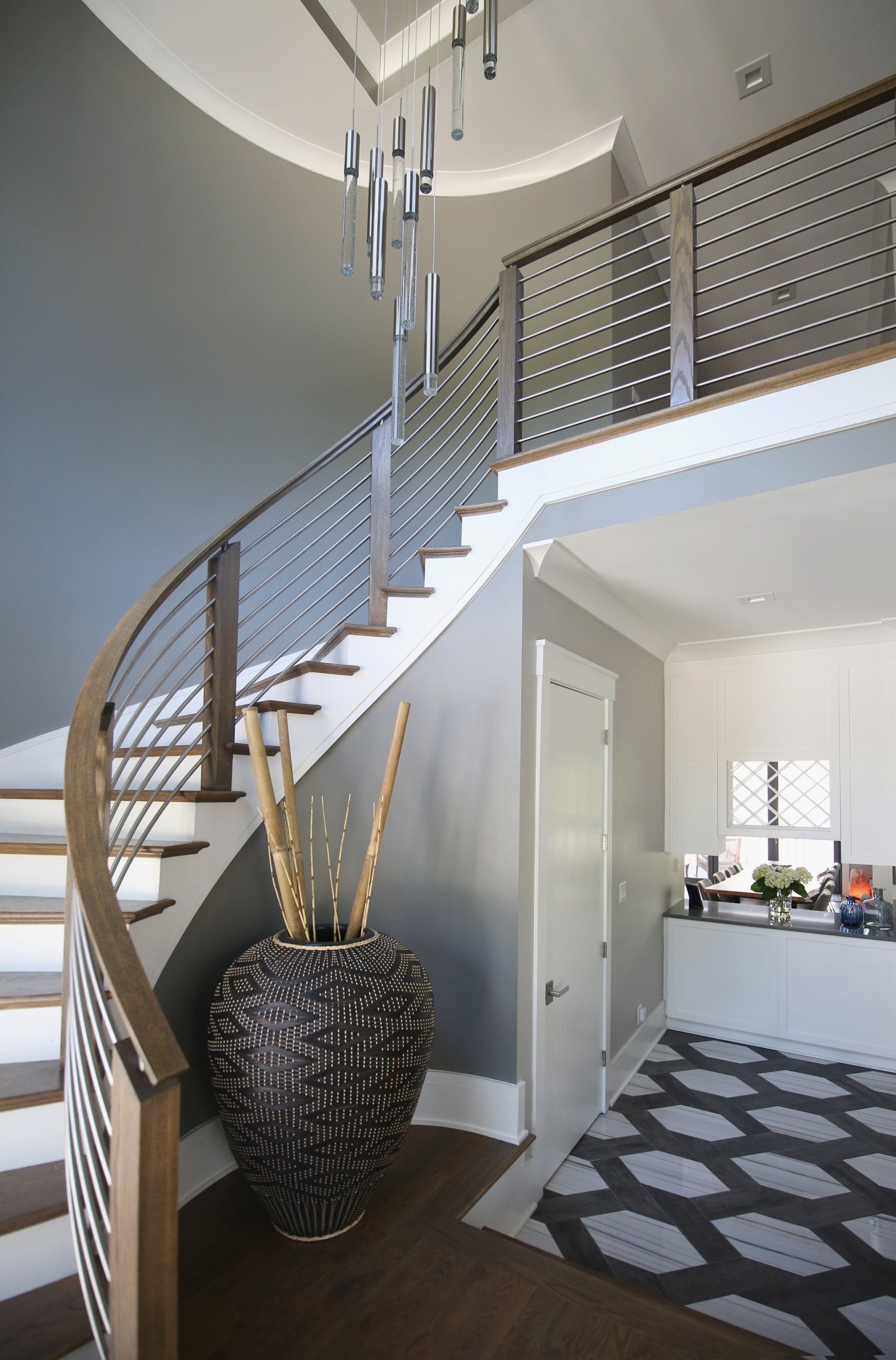 Minimalist Home Interior: Designing a Space that Promotes Living with Less
