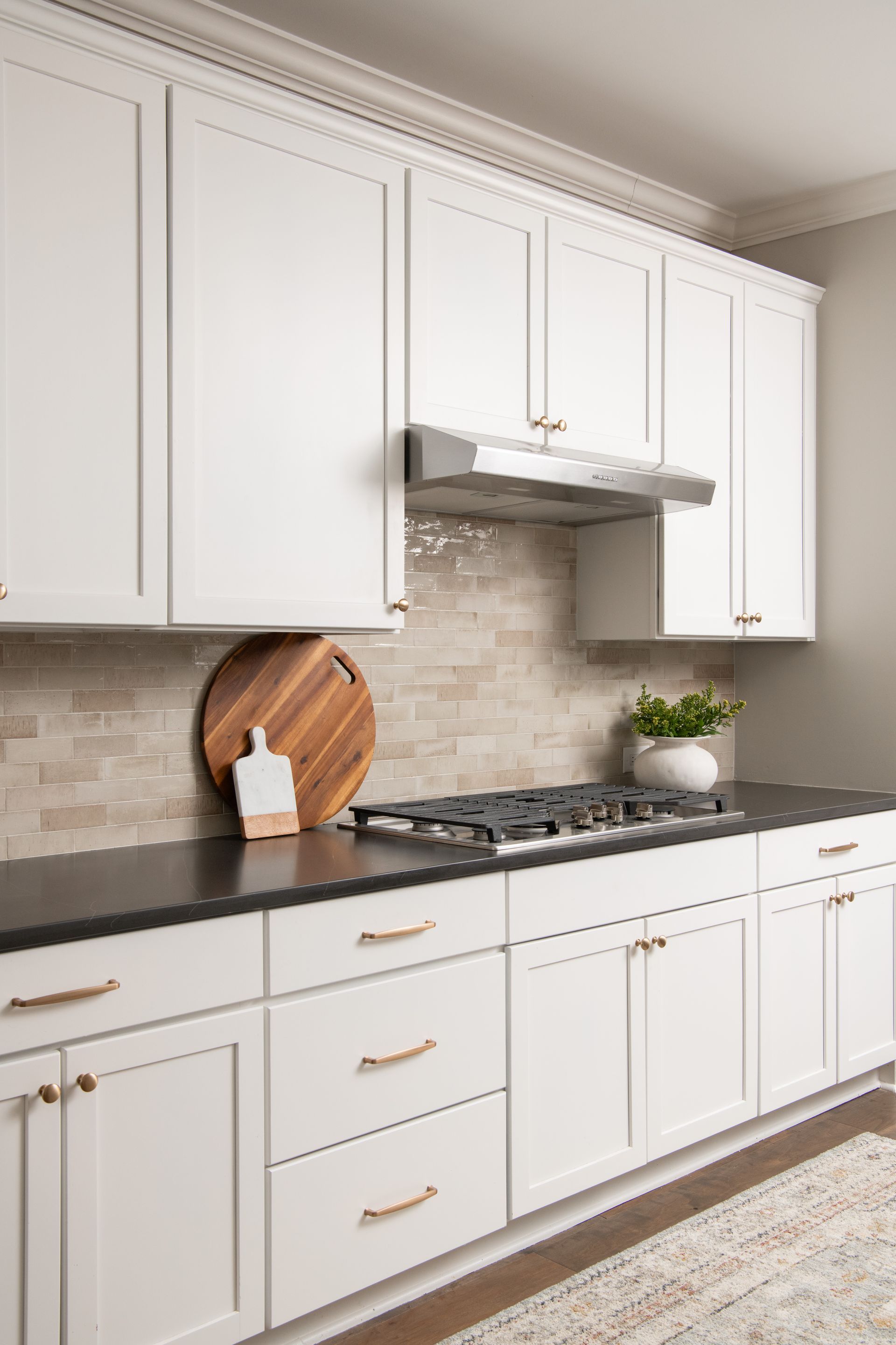 5 Timeless Design Elements for a Classic Kitchen and Bathroom
