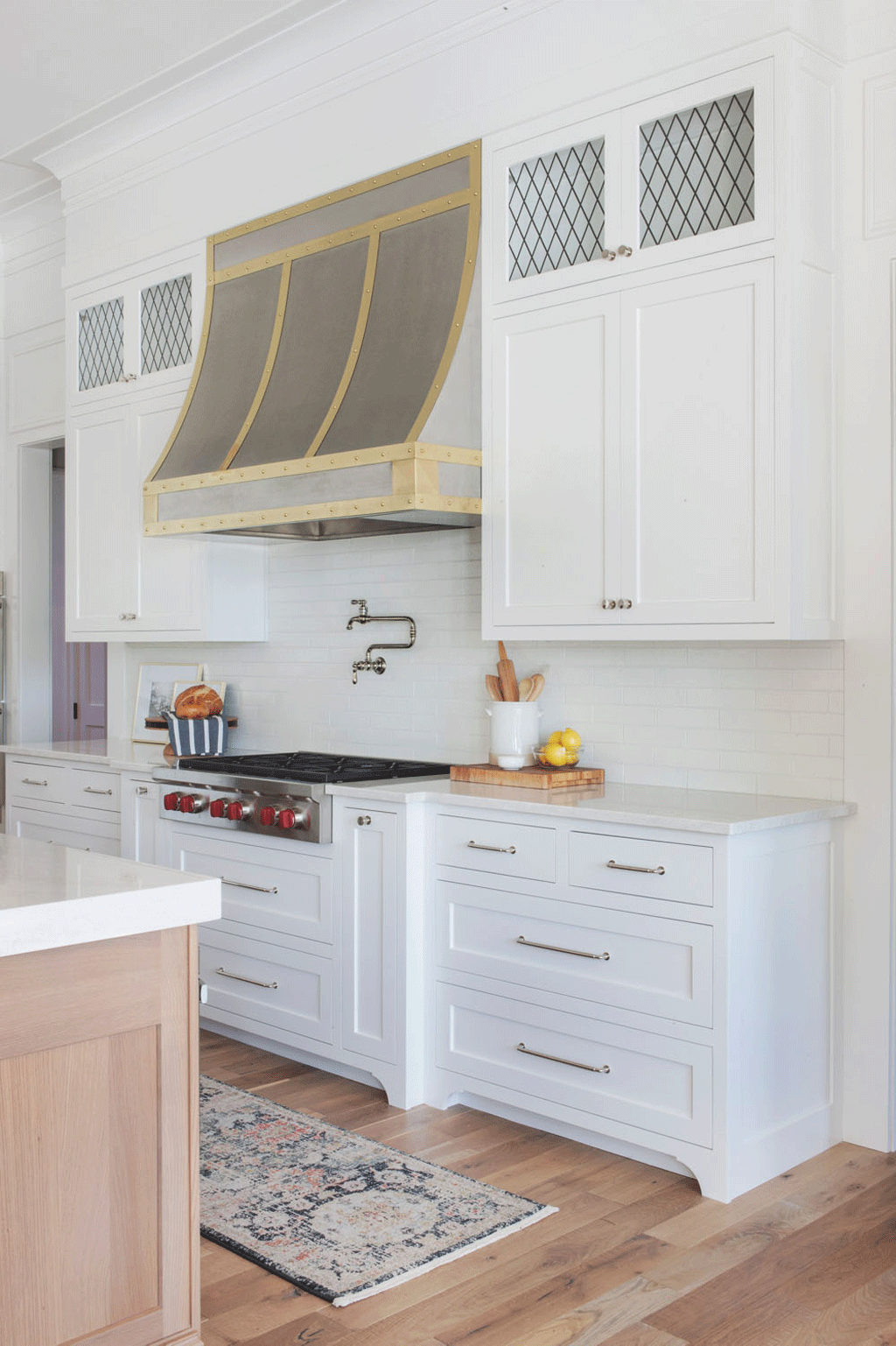My favorite white paint colors for a classic and timeless kitchen