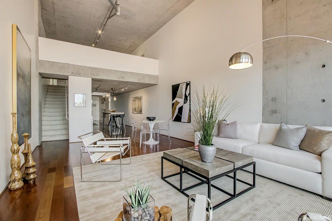 Minimalist Home Interior: Designing a Space that Promotes Living with Less