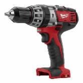 Taladro eléctrico inalámbrico rojo y negro sobre un fondo blanco