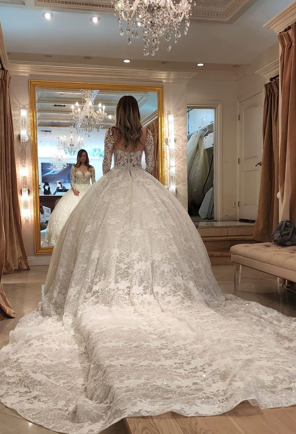 About Lucita’s Bridal About Lucita’s Bridal