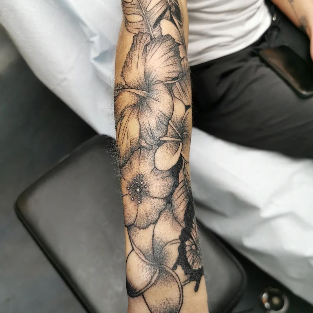 Floral Tattoo by Wen at Crimson Empire Tattoo in Edmonton Alberta Canada