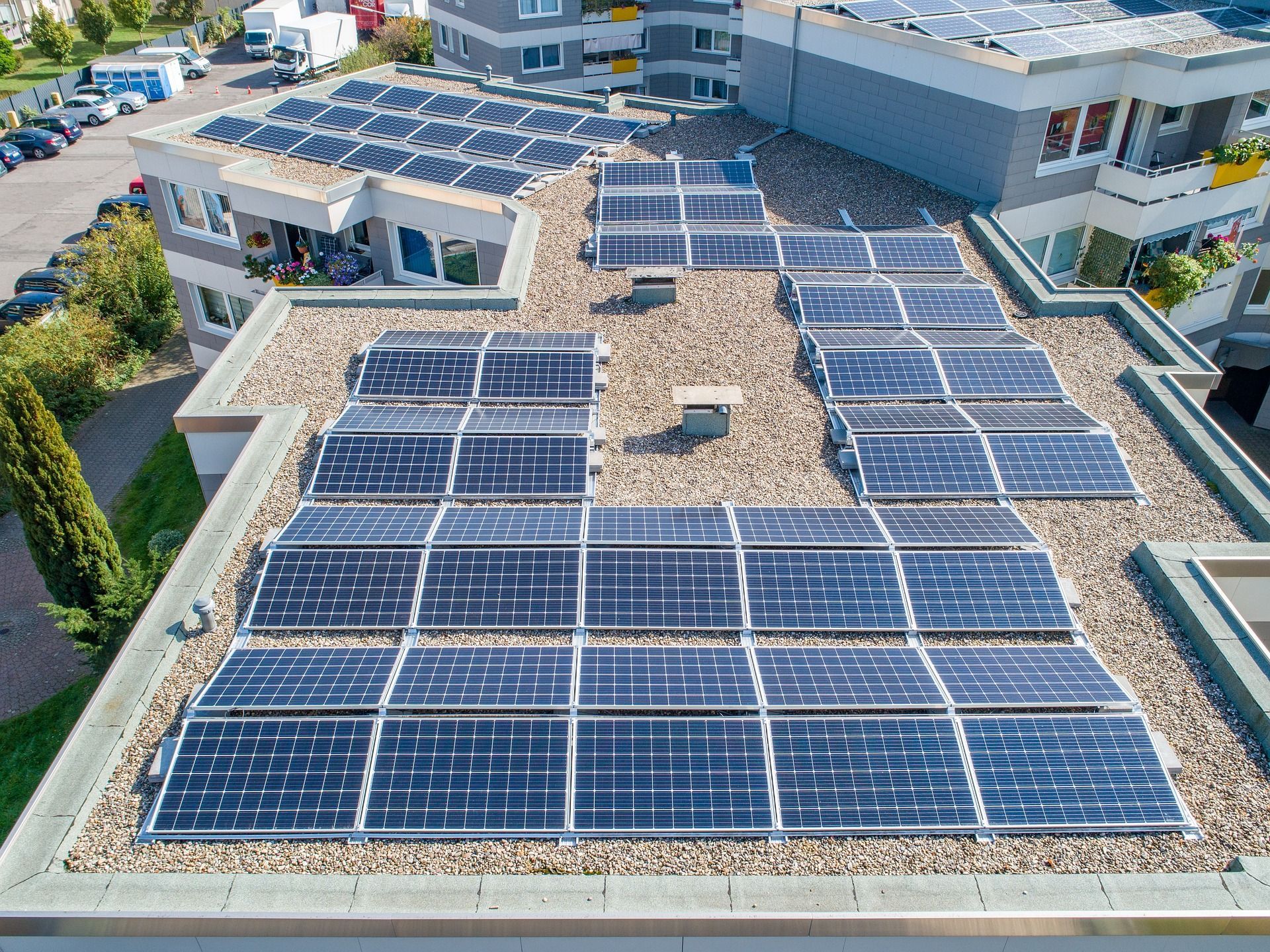 Commercial solar array