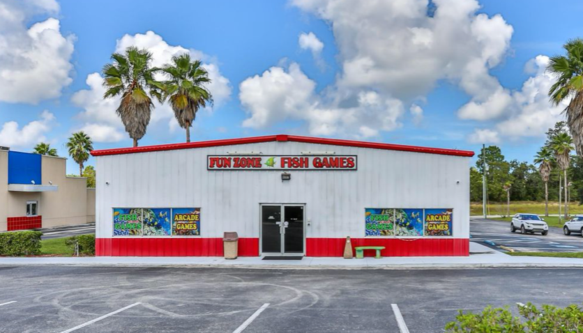 Before photo of a commercial building on Hwy 19 in Hudson, FL.