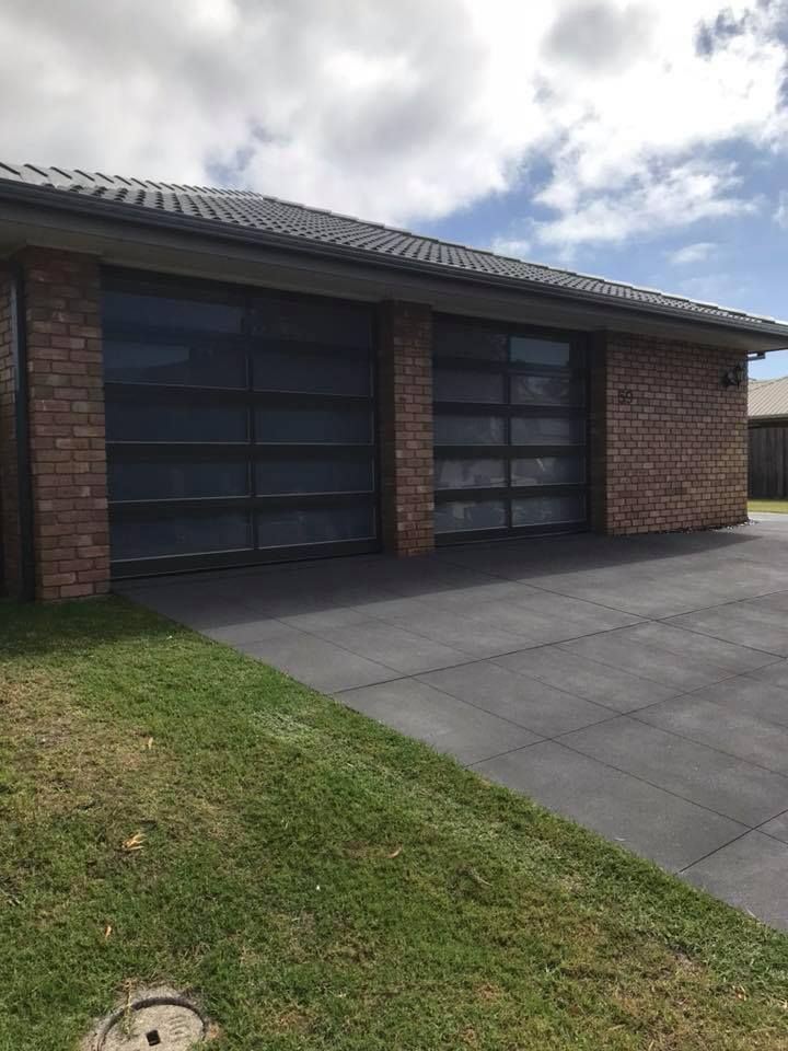 Brick House With Large Garage Door And Spacious Driveway – East Gippsland, VIC - East Gippsland Garage Doors & Maintenance