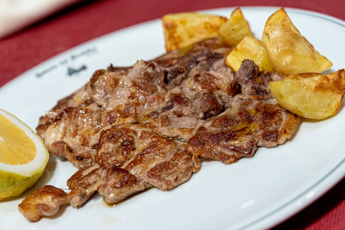meat with a side of potatoes