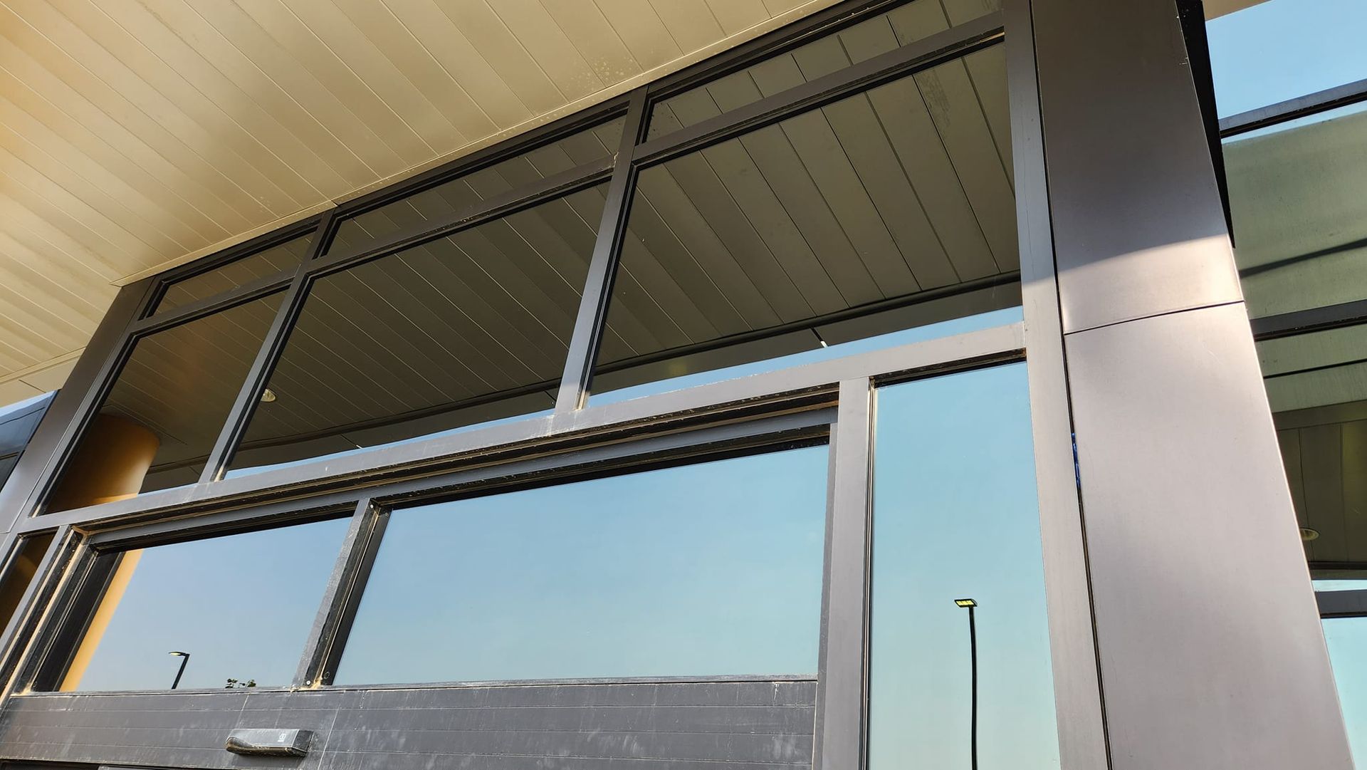 Spotless windows & cleaning serving your home cleaning needs in Alberta
