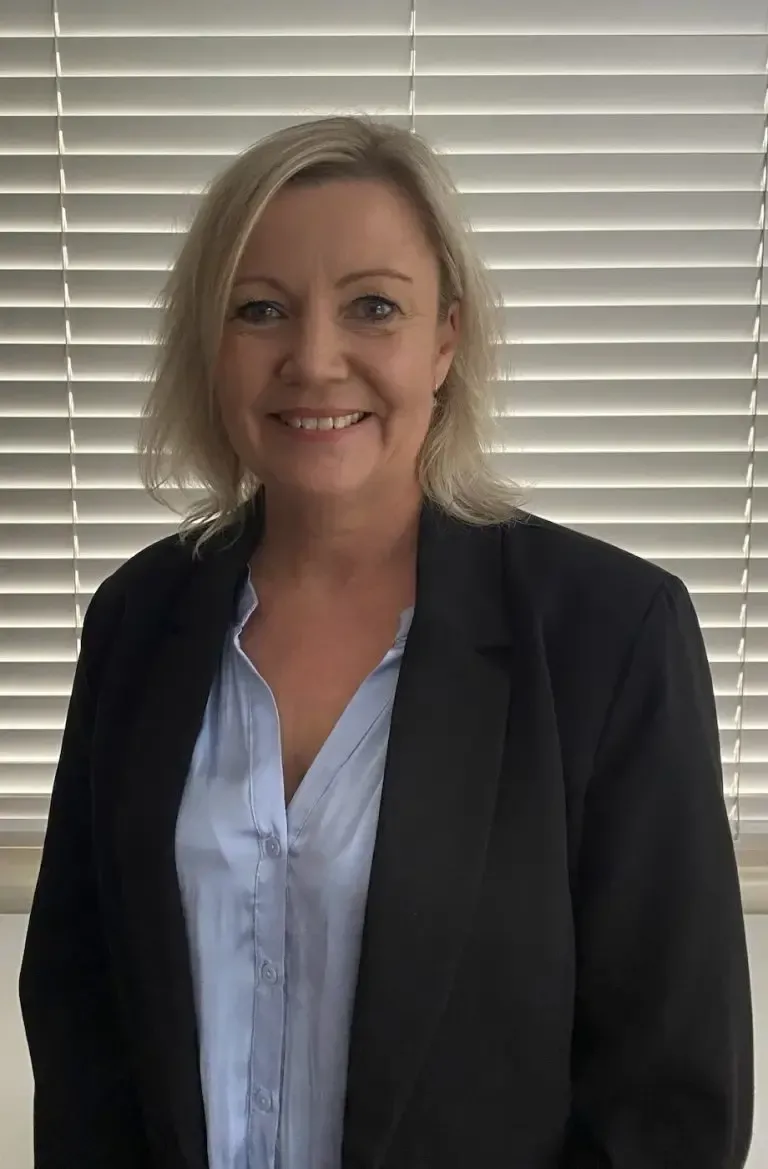 Elizabeth Mason — Paralegal