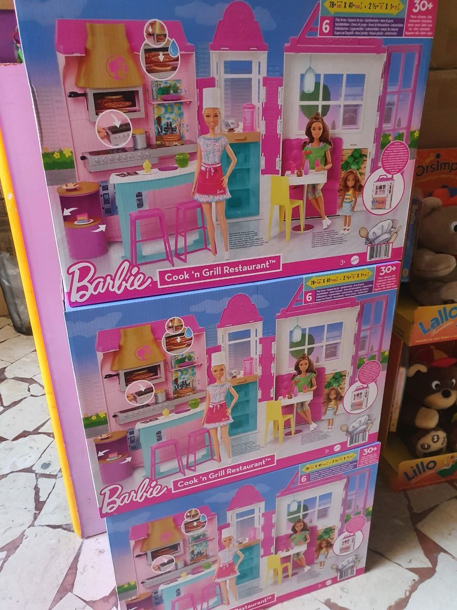 vendita vari modelli di Barbie