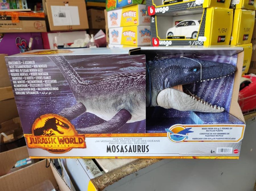 dinosauro di plastica