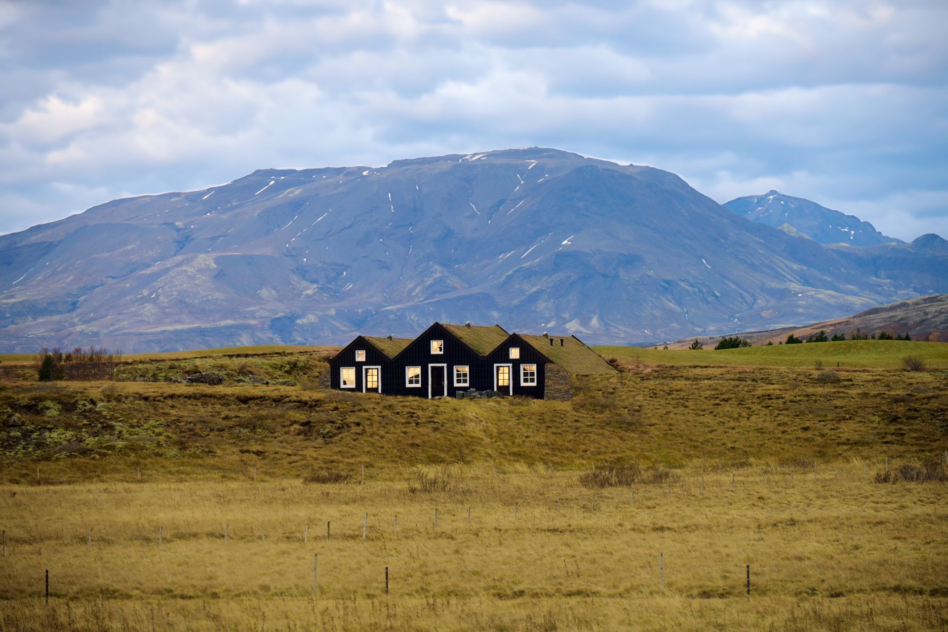 The interior modern luxury of Torfhus Retreat in Iceland