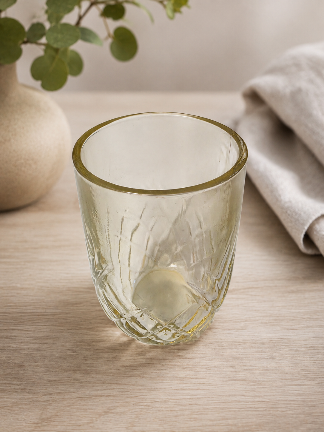 Glazen Drinkglas – Amberkleurig Design