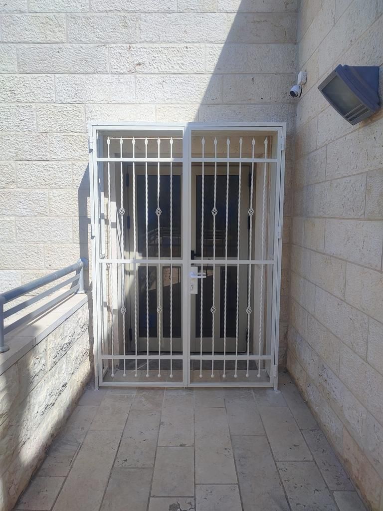 דלתות סורג