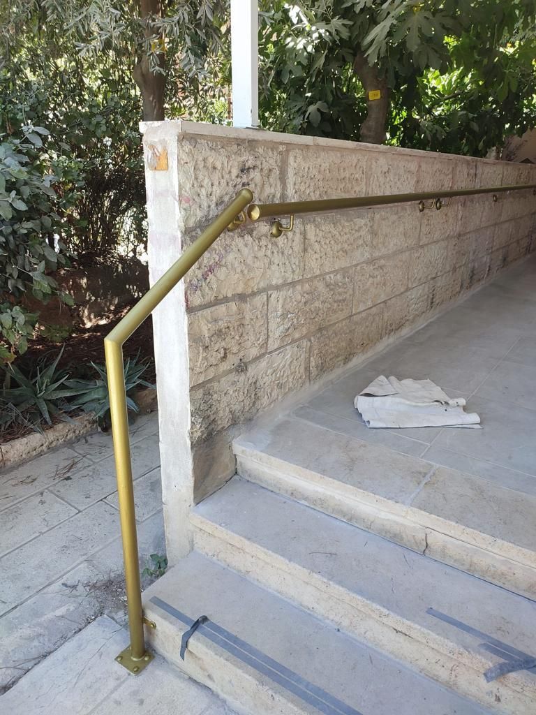 מאחזי יד