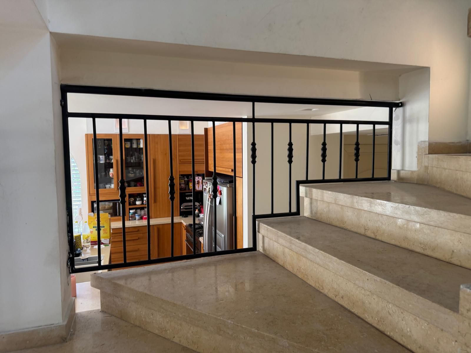 מעקות ברזל