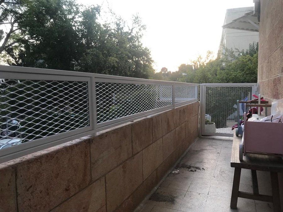 מעקה מעוצב מברזל