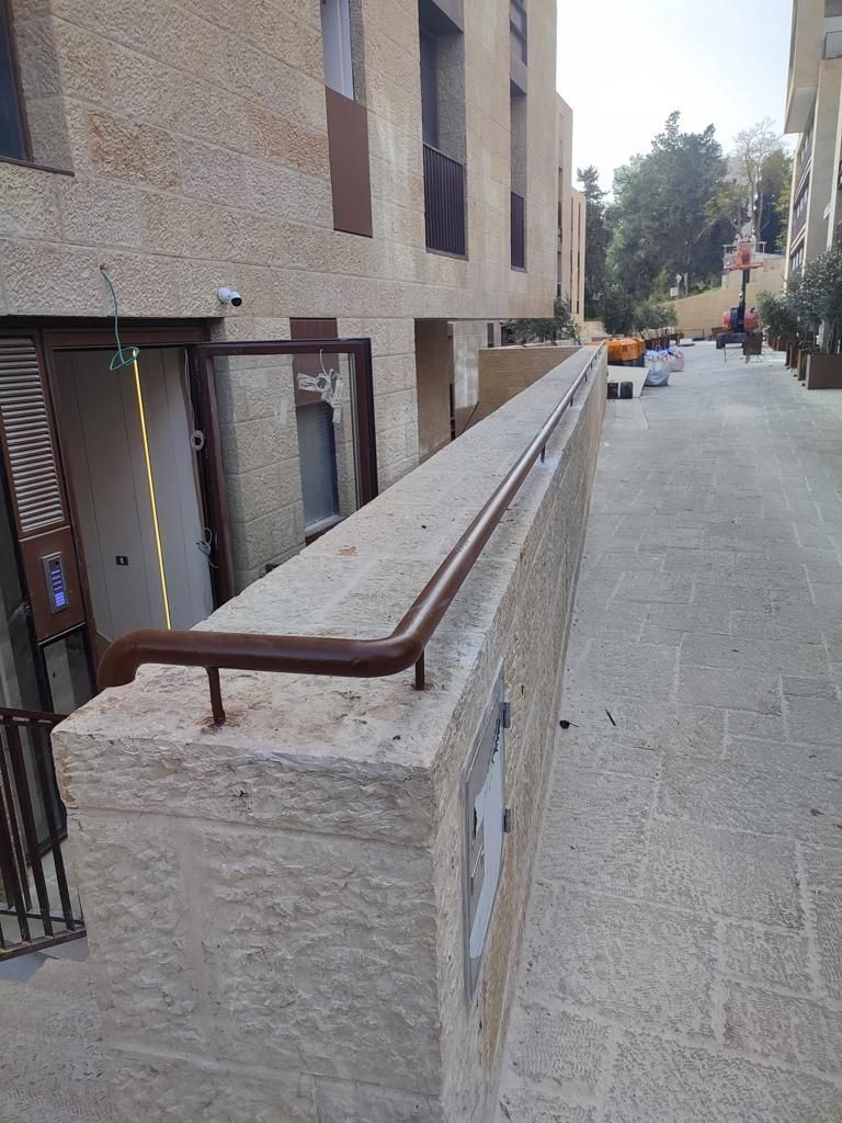 מאחזי יד