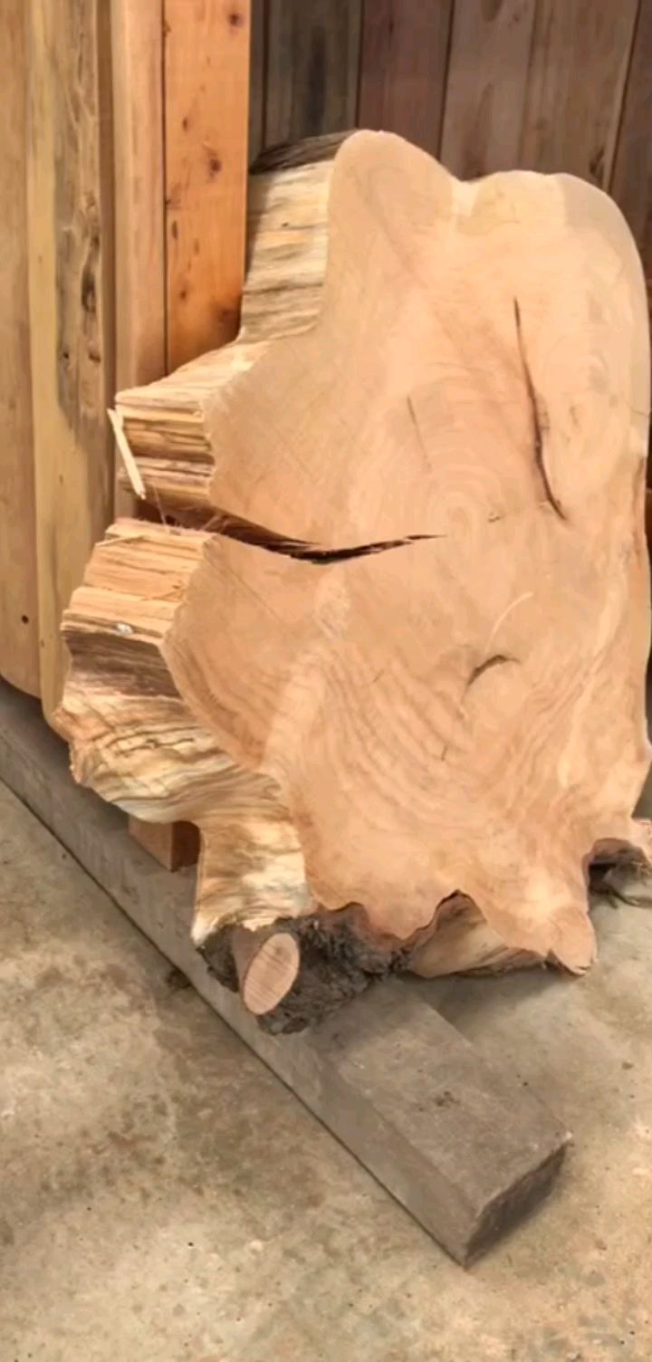 Carpintería y estructura de madera en obra