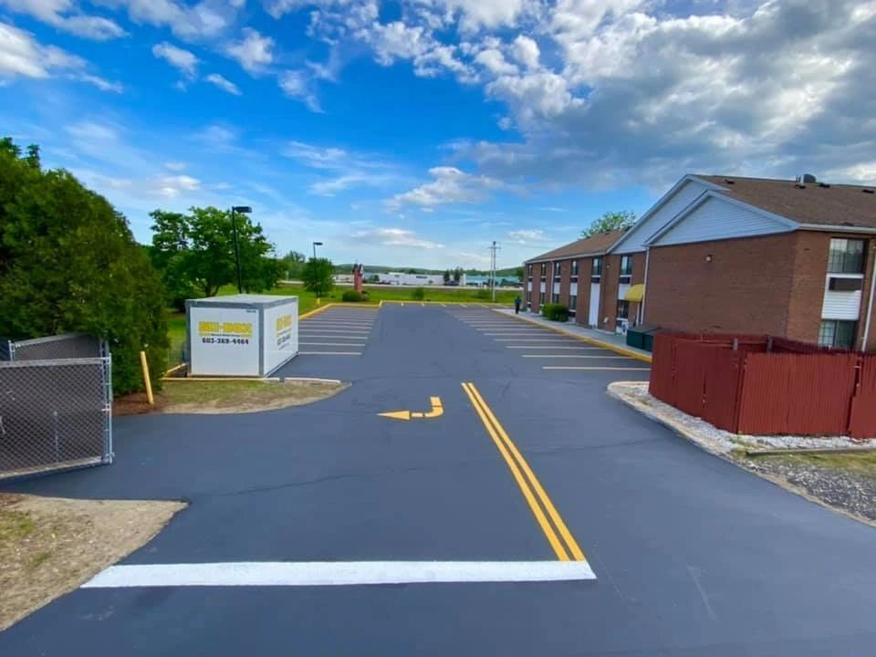 Sealcoating West & Central MA Ginger Cat Sealcoating