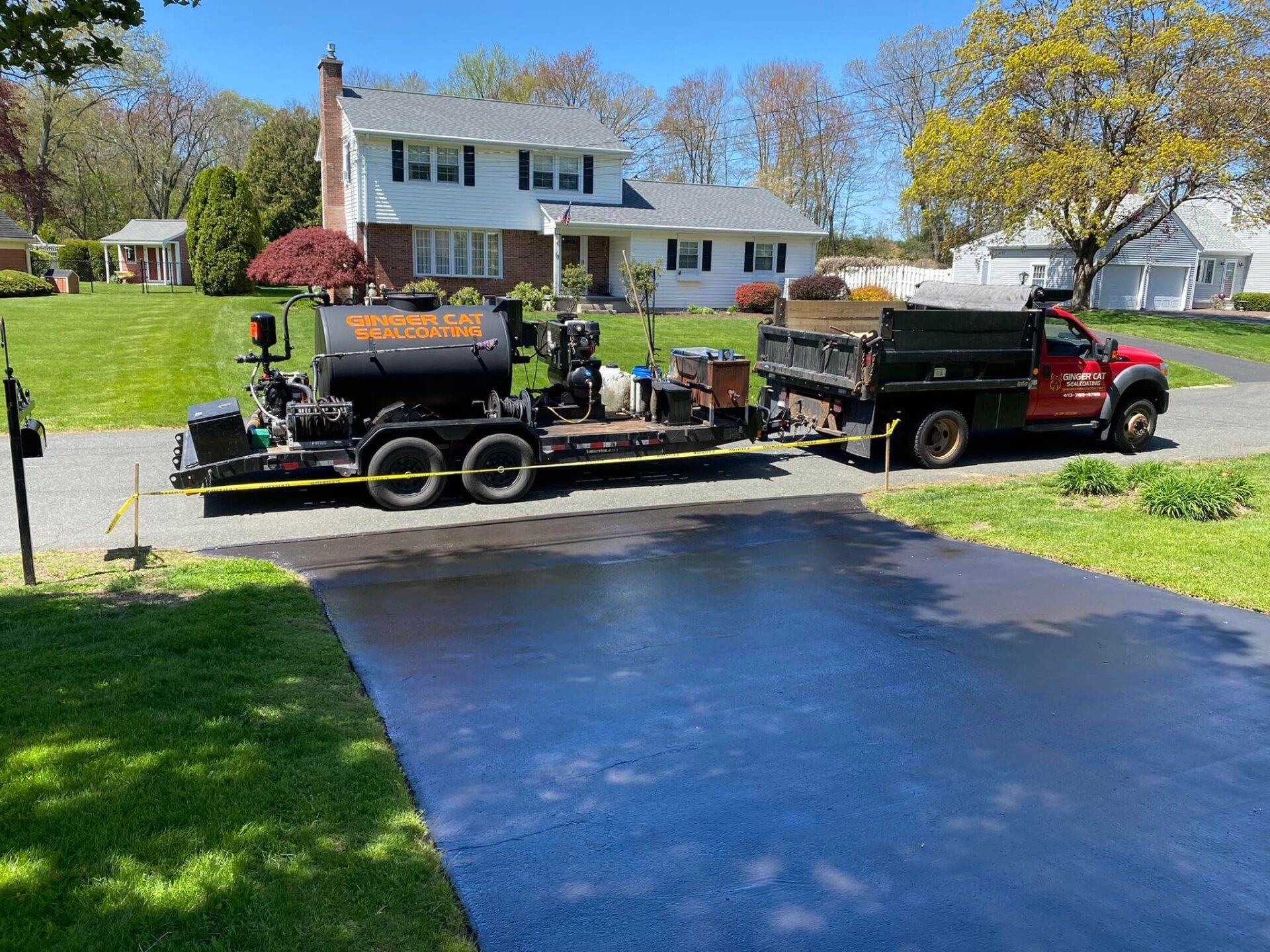 sealcoating, driveway sealcoating, parking lot sealcoating, west & central MA, ginger cat sealcoating