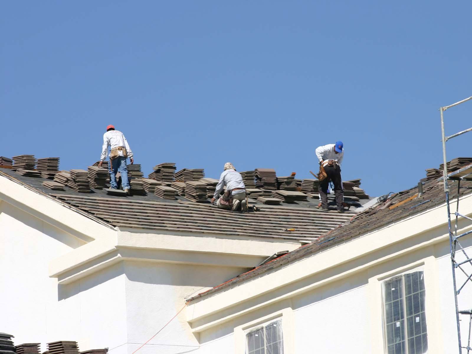 Roofers Installing Roofs – Spokane, WA – Galloway Property Maintenance