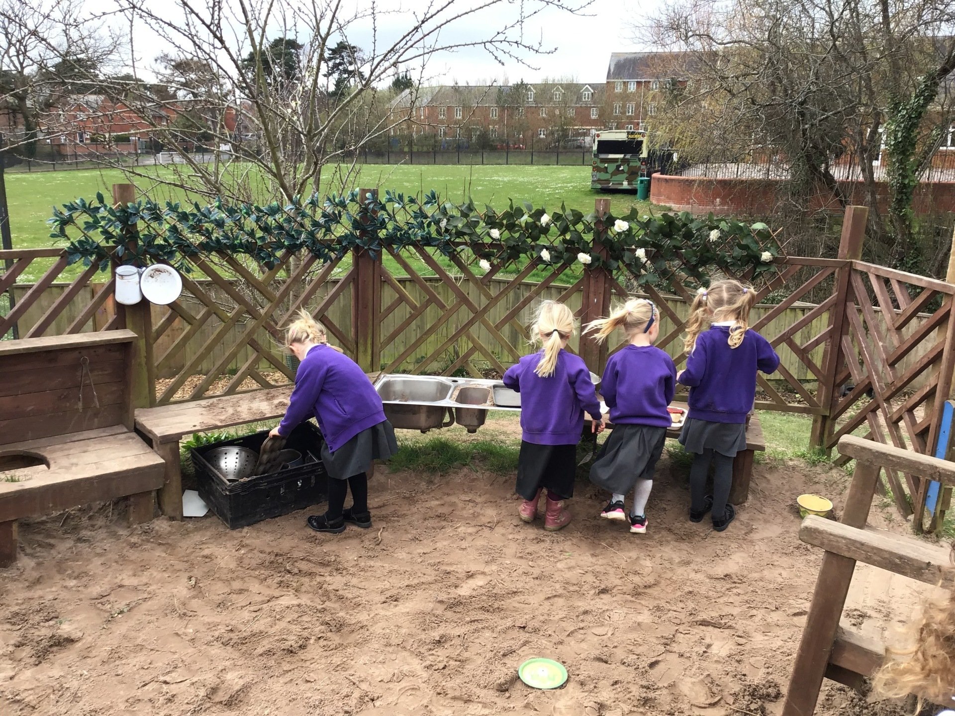 Clyst Heath Nursery & Community Primary School Exeter