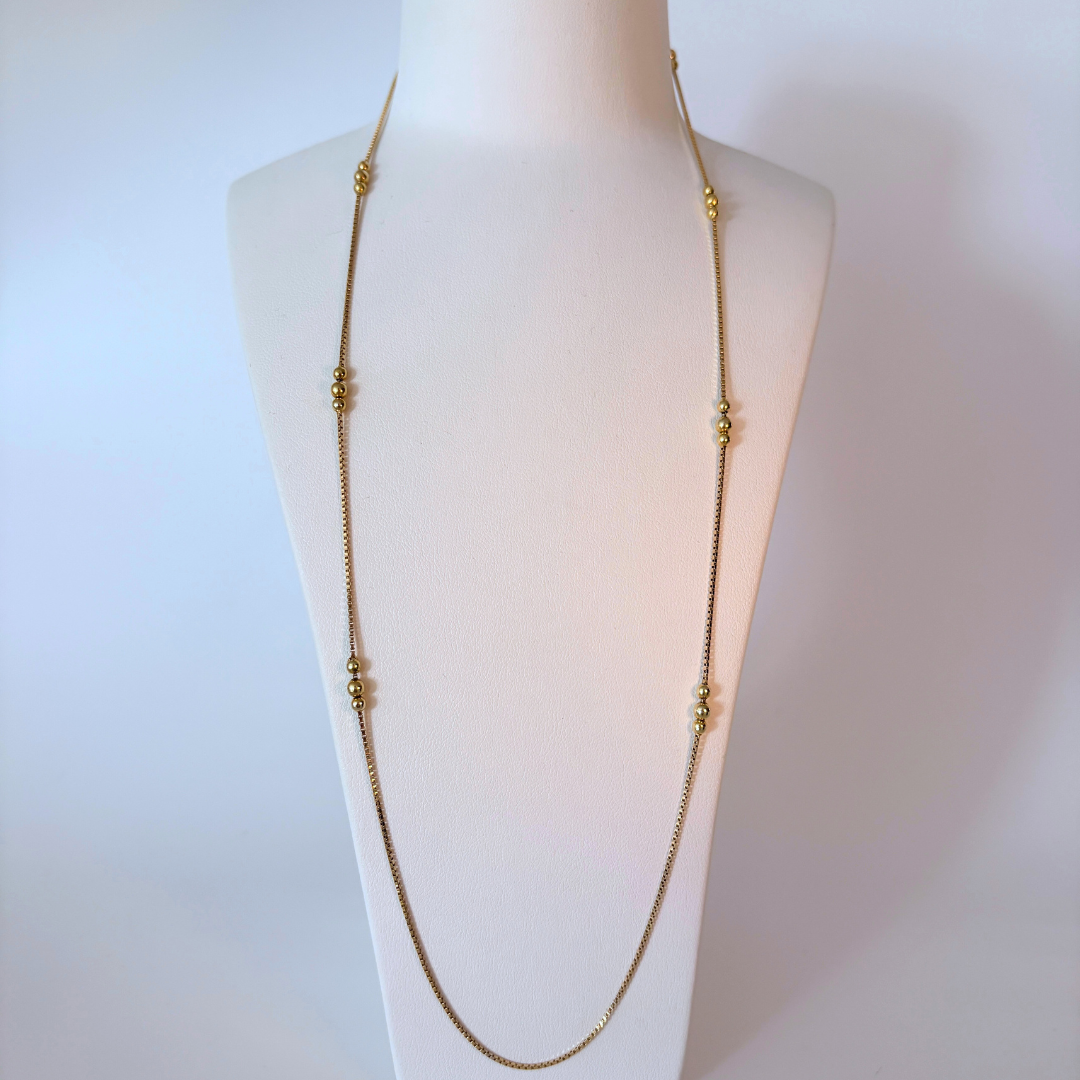 Prachtig geelgouden collier met balletjes.