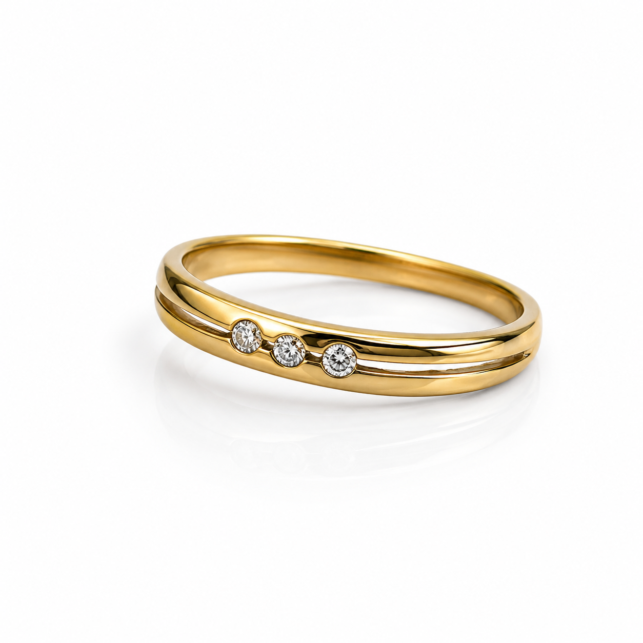 Geelgouden ring zirkonia 3 stenen maat 17,5 Juwelier Schouten Middenwaard.