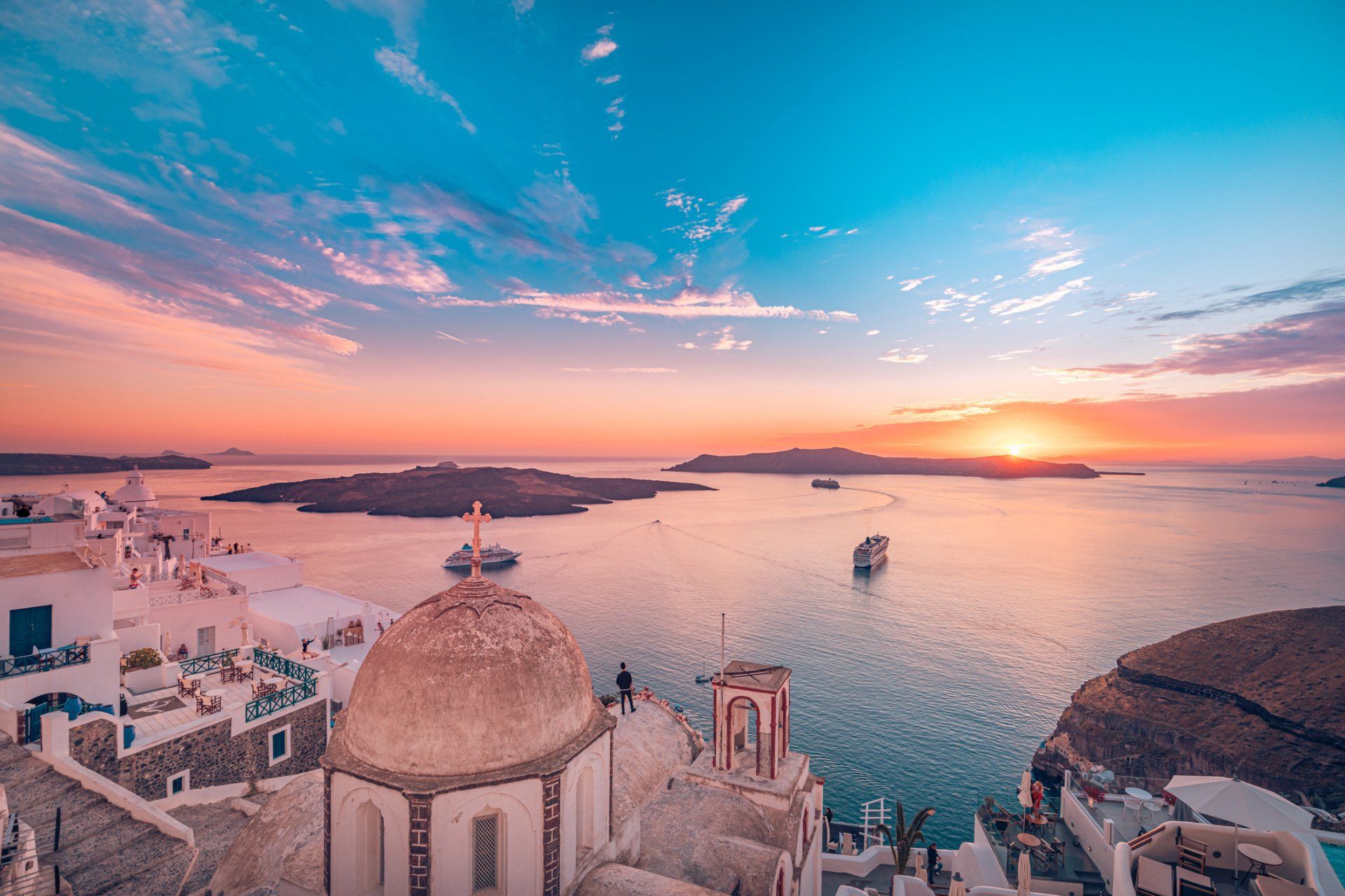 Amazing Evening View Of Fira - Chattanooga, TN - Expedia Cruises