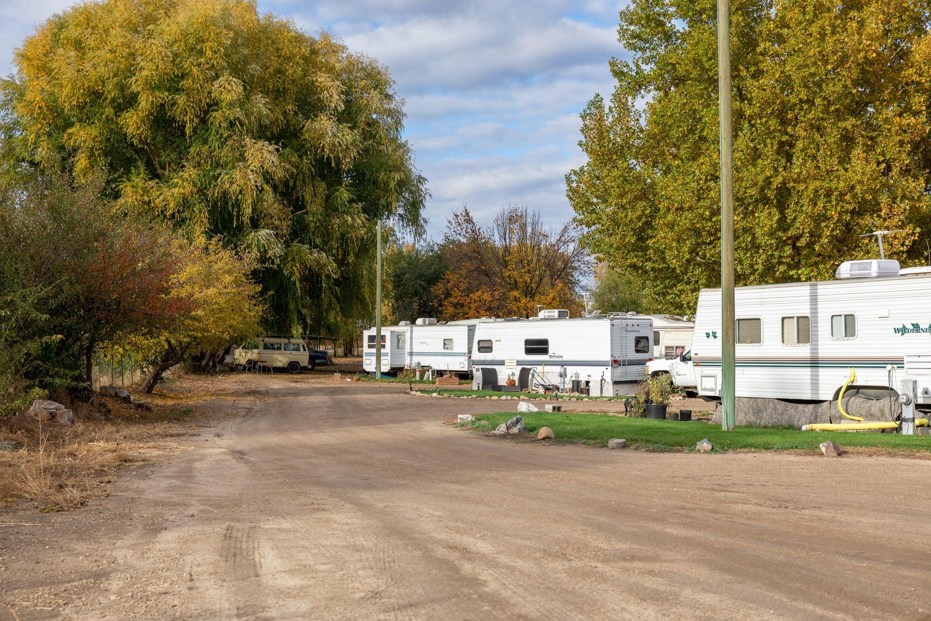 The  Mason Creek RV Park on an autumn sunny day.