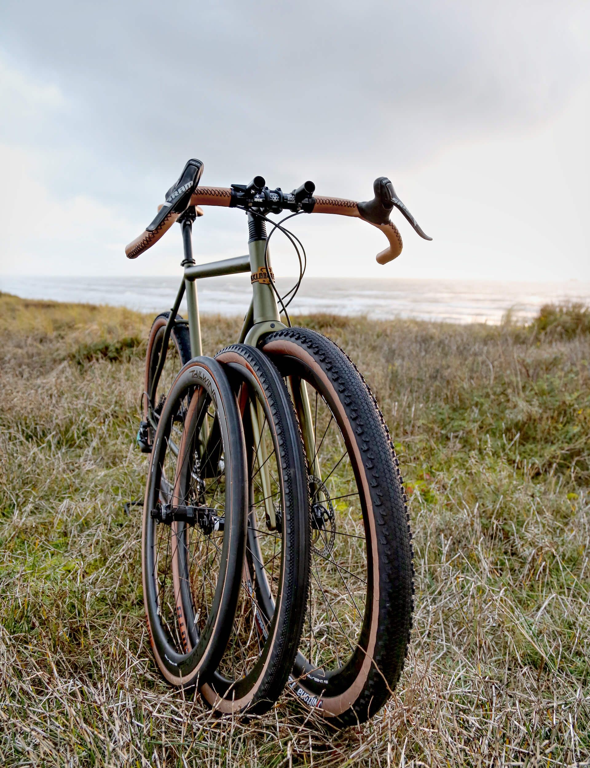 Razor hand built frame, exclusive gravelbike, stylish roadbike, handmade
