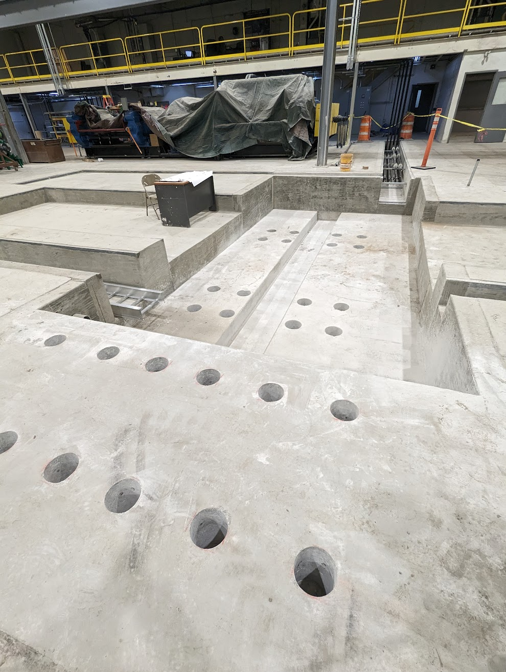 A&A Engineering - Equipment support and cranes for a manufacturing facility image 1