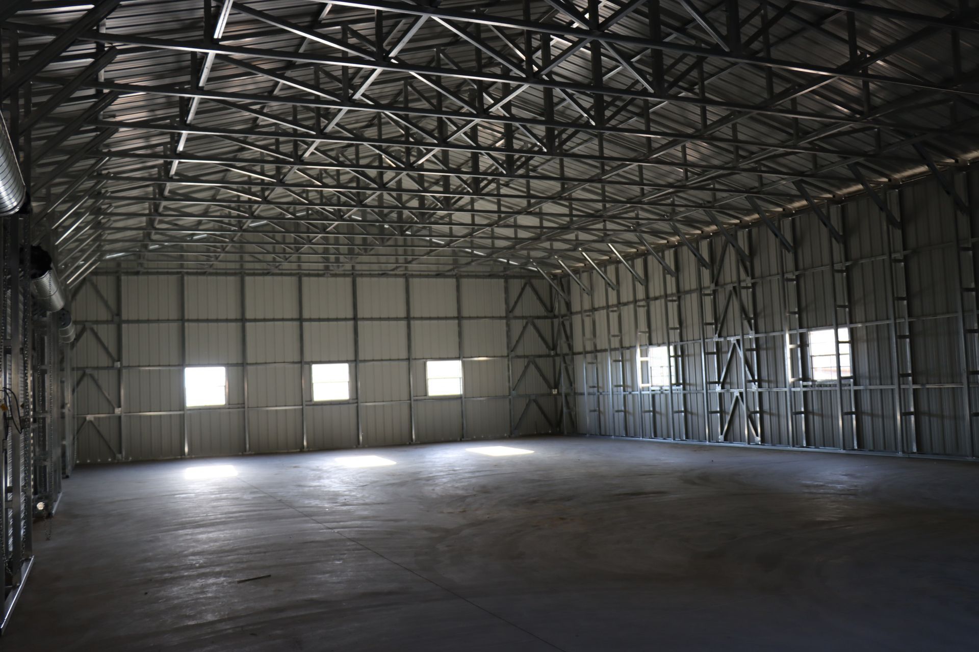 A&A Engineering - Large Building with additional engineering to account for industrial ceiling mounted fans added at a later date image 2