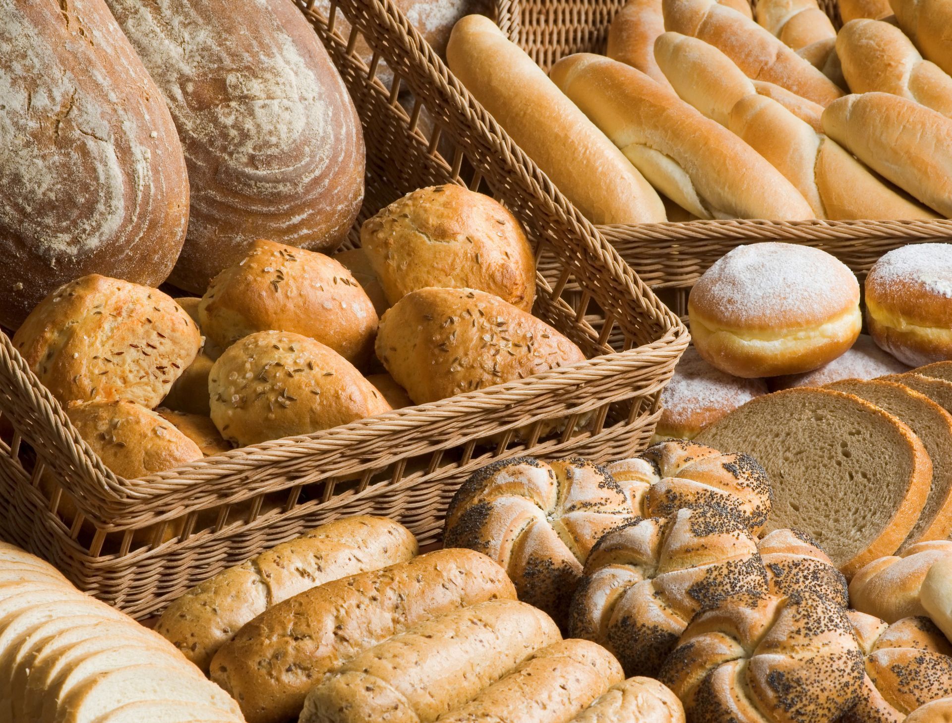 reparto panetteria con ricco assortimento di pane