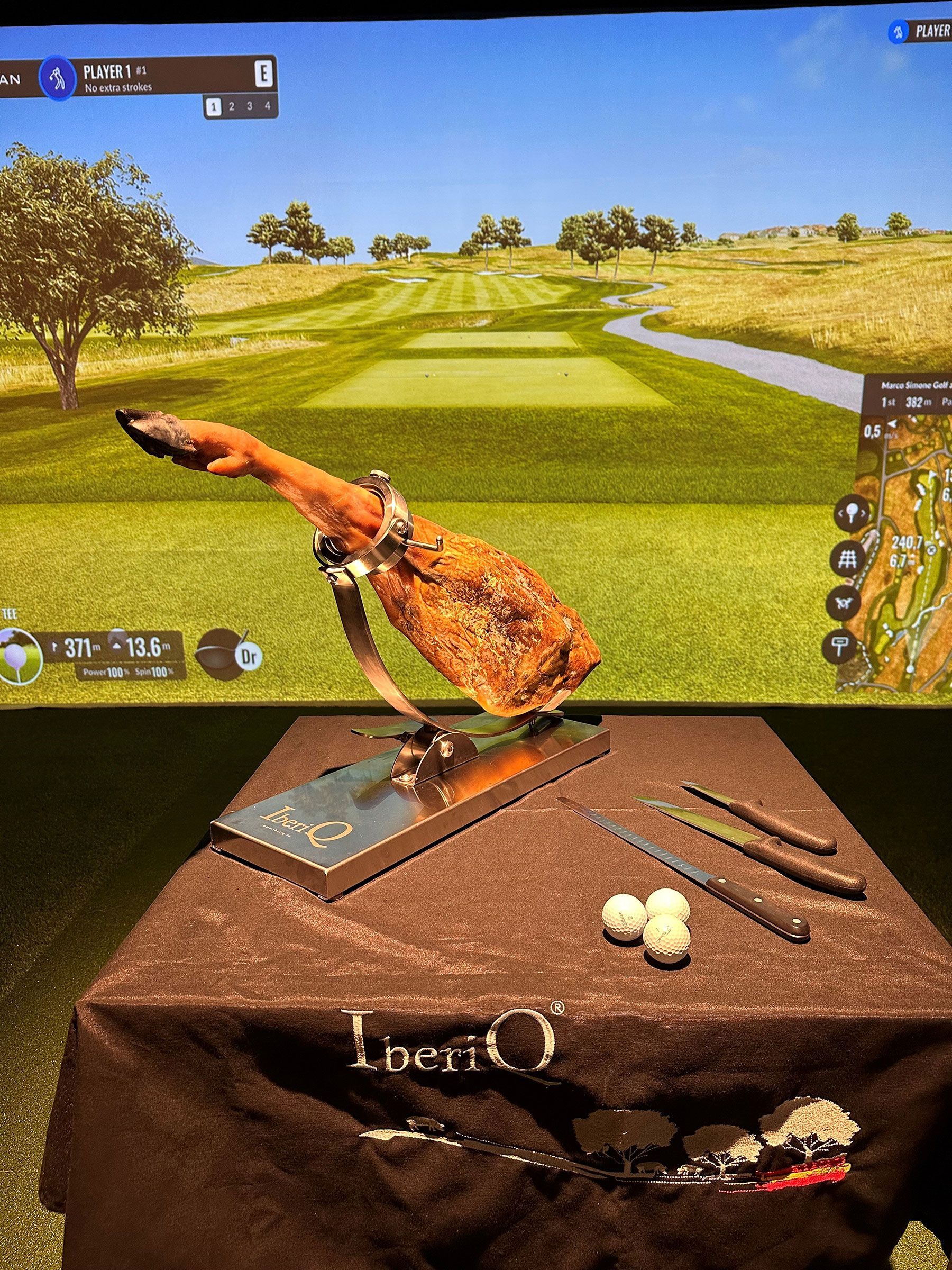 aperitivo giocando a golf