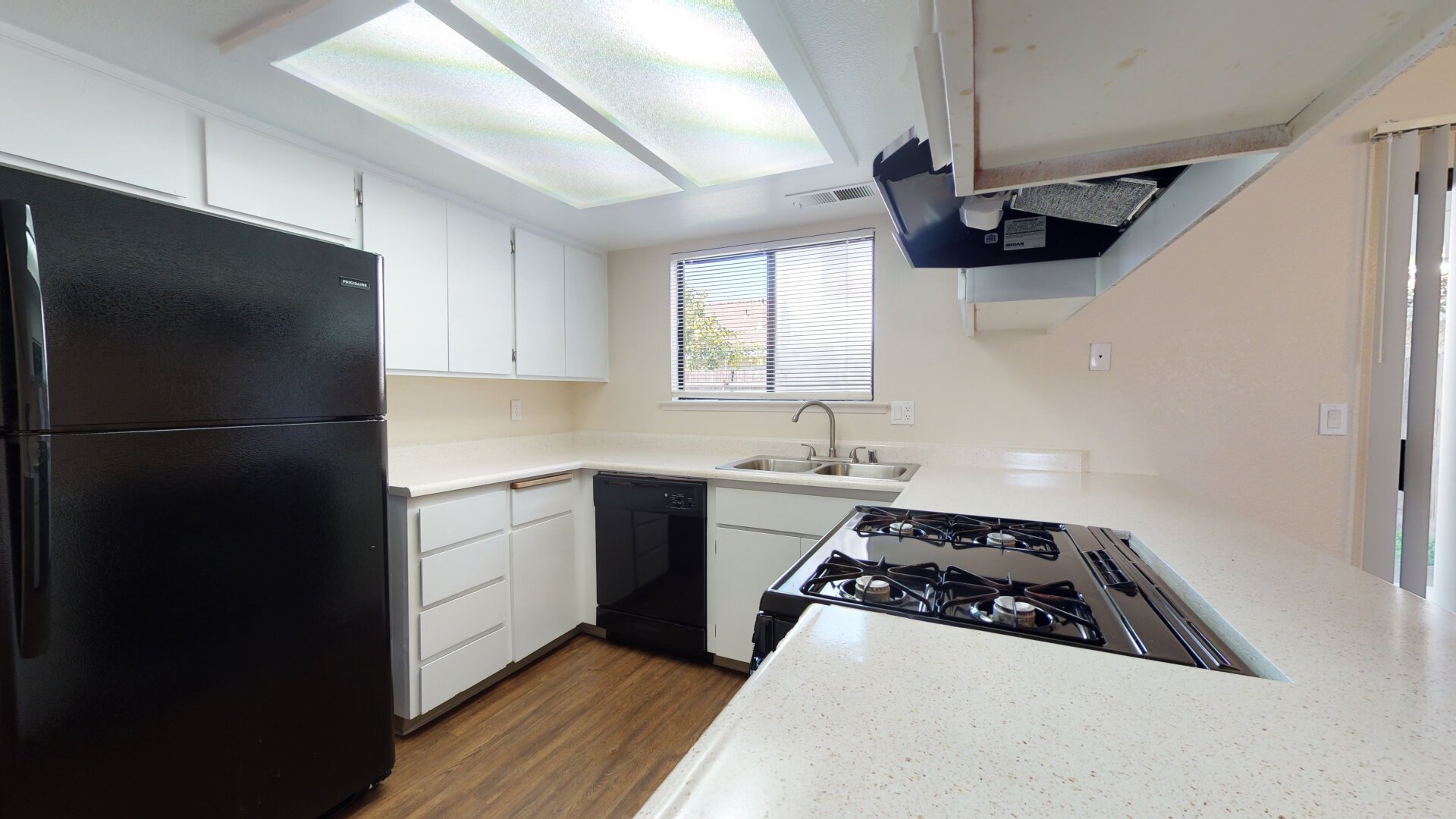 Home Sunset Gardens Apartments, Rent in Madera, CA