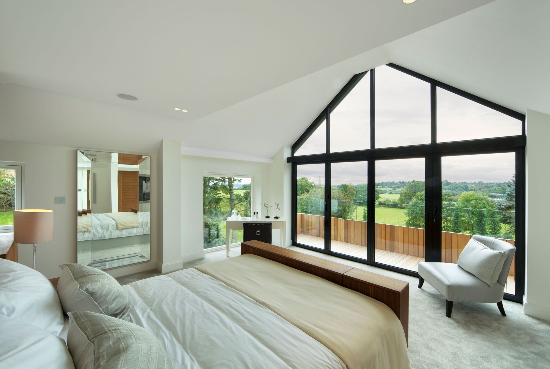 Clean House With Glass Window | Panama City, FL | Dan’s Aluminum