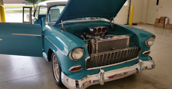 Classic Cars at Auto Evaluators in St. Louis, MO