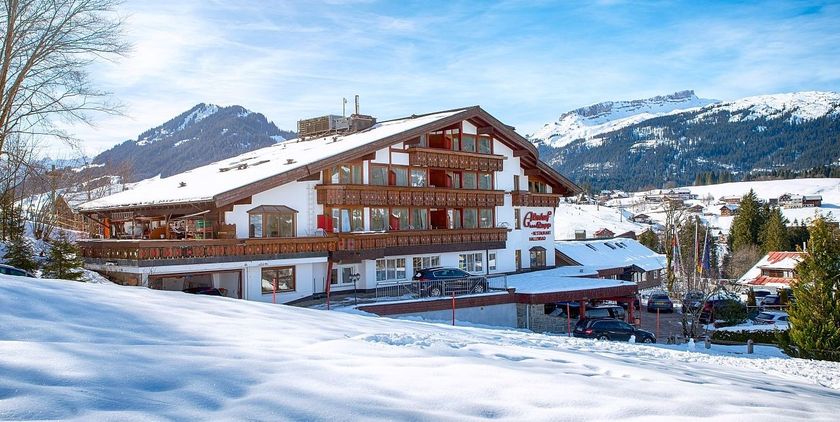Blick auf den Almhof Rupp in der Schneelandschaft des Kleinwalsertales