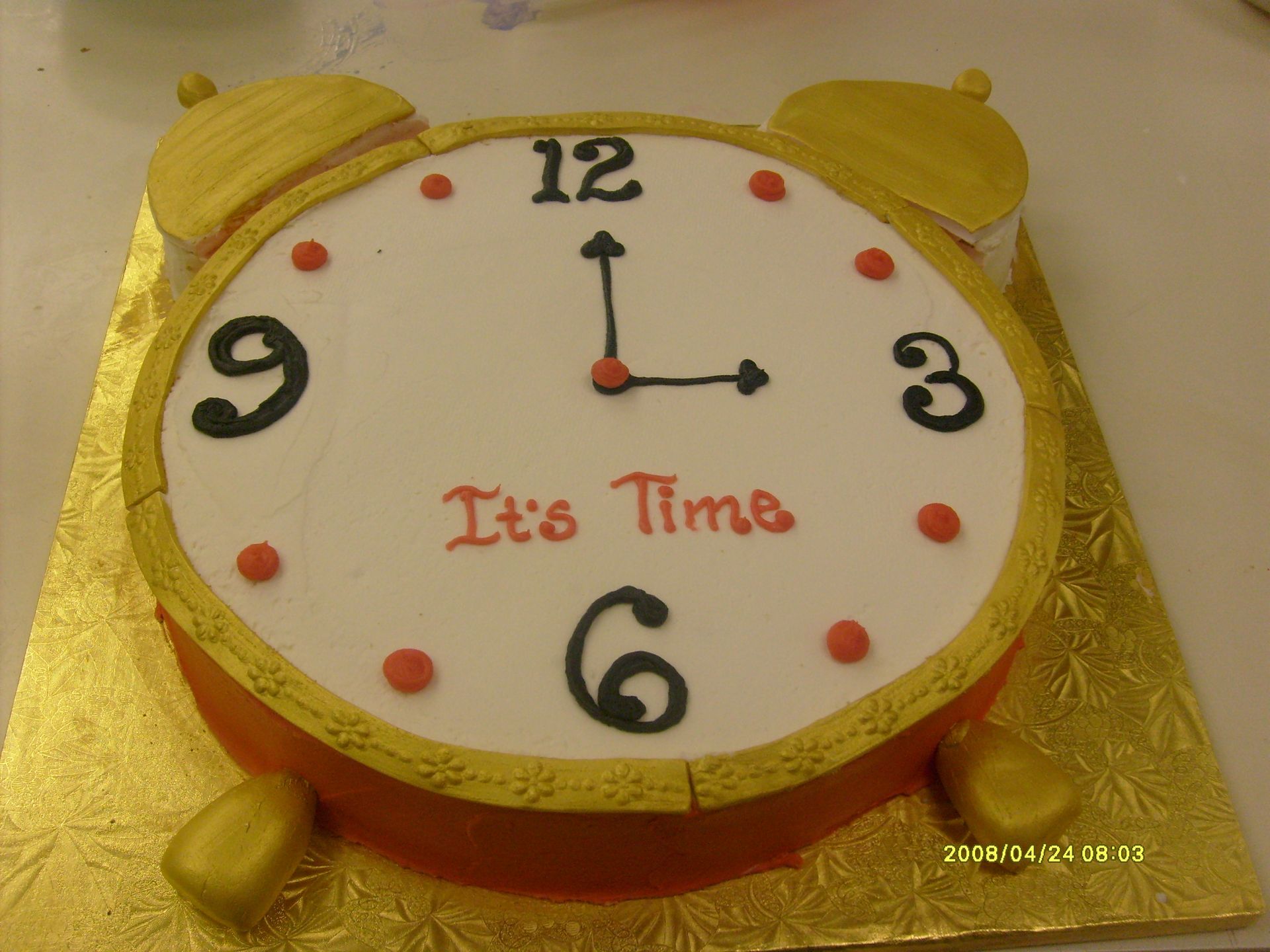 Yellow clock craft with red dots and “It’s time” text, showing 12:15